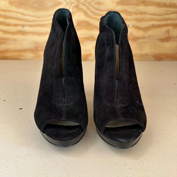 Nine West Elegant Black Suede Women's Heels - Picture 2 of 5